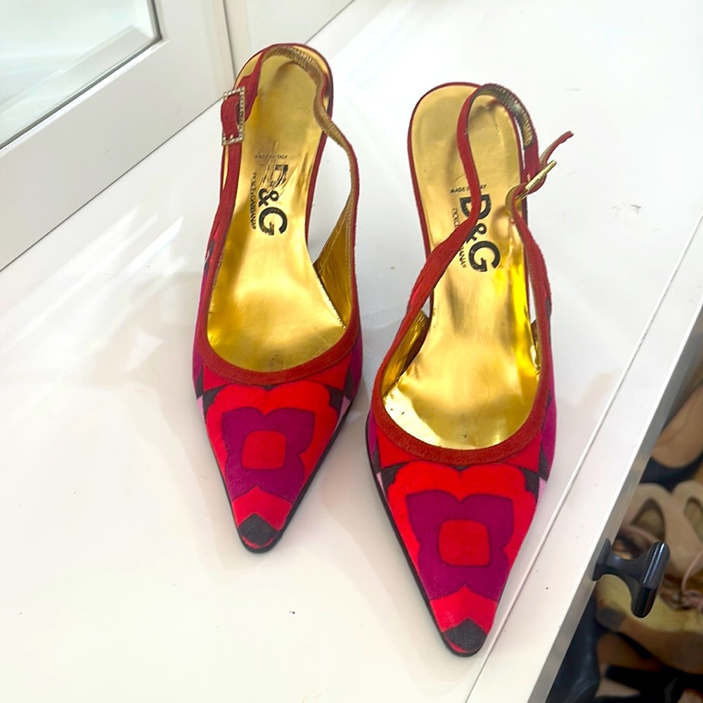 D&G Vibrant Red and Black Heels